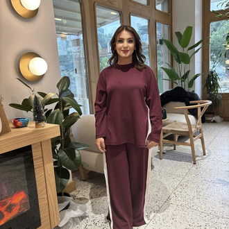 Bordo şeritli takım