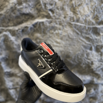 FLAŞ İNDİRİM-PRADA Casual Black and White
