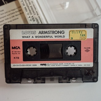 Louis Armstrong - What a Wonderful World (Kaset)