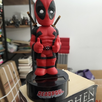 Marvel Deadpool Figürü 