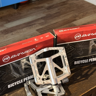 BRIVIGA RULMANLI ÇİVİLİ PEDAL