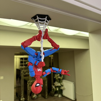 Spider-Man Figürü – Esnek Eklemli Aksiyon Oyuncağı”