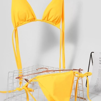 Sarı Yandan Bağlamalı Tangalı Üçgen Bikini Mayo Takımı