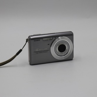 Casio Exilim EX-75 Dijital Fotoğraf Makinesi