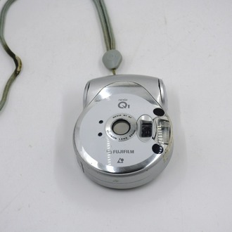 FUJIFILM nexia Q1 Analog Fotoğraf Makinesi
