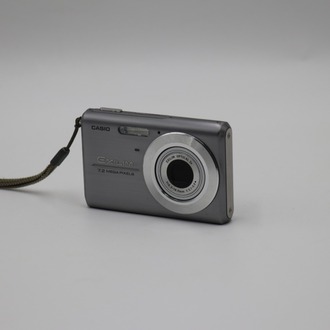 Casio Exilim EX-75 Dijital Fotoğraf Makinesi