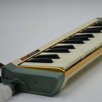 Suzuki MELODION A-27
