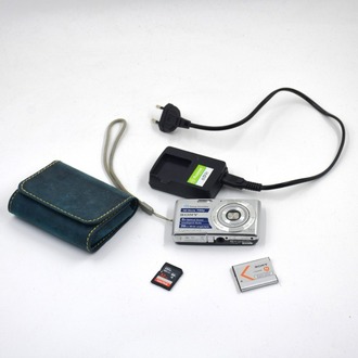 SONY Cyber-shot DSC-W620 Dijital Fotoğraf Makinesi ve Warg Leather Deri Kılıf