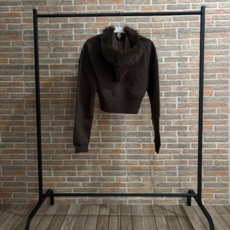 Kahverengi Kürk Detaylı Crop Hoodie – Fermuarlı Kapüşonlu