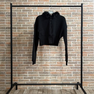 Siyah Kürk Detaylı Crop Hoodie – Fermuarlı Kapüşonlu