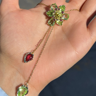 Swarovski Çiçek Model Asansörlü Çelik Kolye