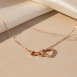 Éternelle Heart Necklace