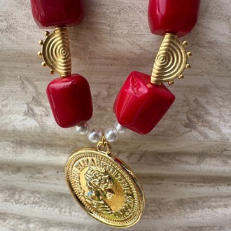 Antique Crimson & Queen Elizabeth Kolye 