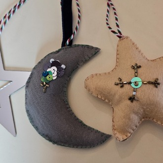 Renkli Ķeçeler ve Pleksiden 3 adet Yılbaşı Süsü, İşlemeli Yıldız, Ay Set, Handmade3