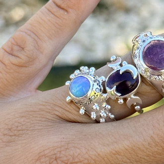 Opal güverse yüzük