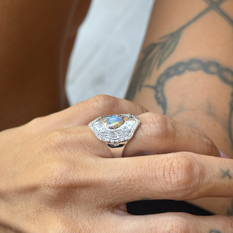 Opal shield yüzük