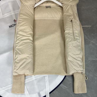 Moncler'in şişme mont 