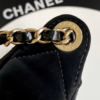 Chanel 25N Ski Capsule Yıldız Detaylı Mini Omuz Çantası