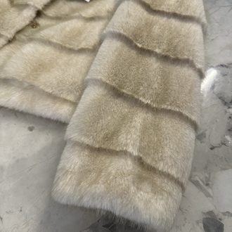 Dior katlı kürk görünümlü Mont