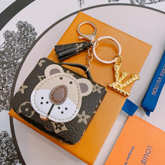 Louis Vuitton Bear Anaktarlık ve mini cüzdan