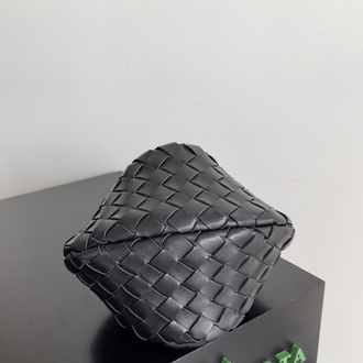 bottega veneta jodie mini black