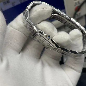Panthère de Cartier’ Saat