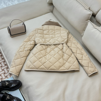 MONCLER Cygne Diamond‑Quilted Short Down Jacket / Moncler Cygne down jacket