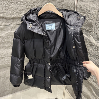 Prada Karınca Beli