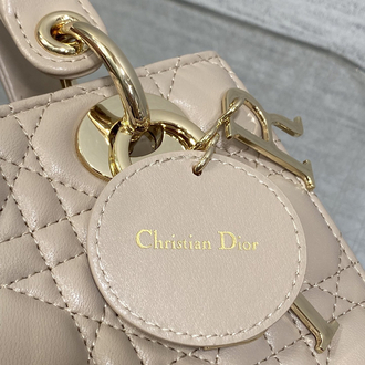 Lady Dior çanta