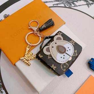 Louis Vuitton Bear Anaktarlık ve mini cüzdan