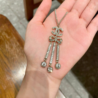 Chanel Işıltılı Sarkıt Kolye