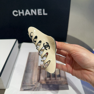 Chanel CC Logolu Saç Tokası