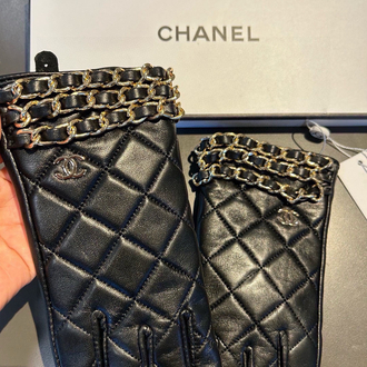 Ürün ismi:CHANEL  ZİNCİR DETAYLI ELDİVEN