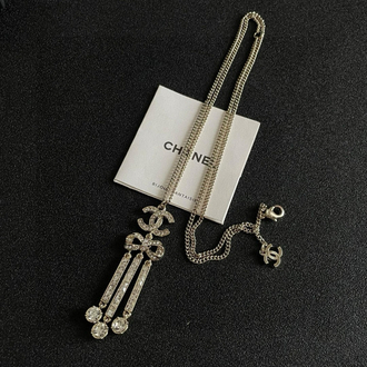 Chanel Işıltılı Sarkıt Kolye