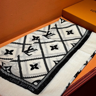 Louis Vuitton Şal