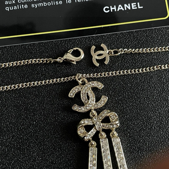 Chanel Işıltılı Sarkıt Kolye