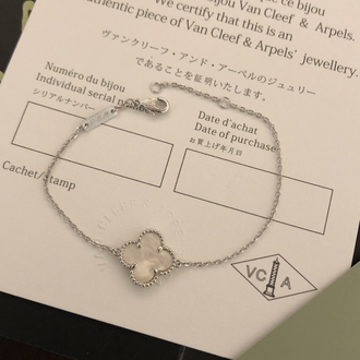  Van Cleef & Arpels Alhambra Şans Bilekliği