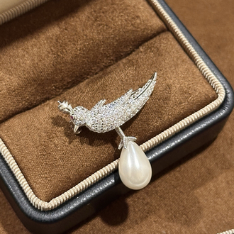 Ürün İsmi: Van Cleef & Arpels Kuş Broş