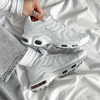NİKE AİR MAX TN PLUS TRİPLE WHİTE