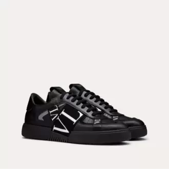 VALENTİNO GARAVANİ VL7N BLACK