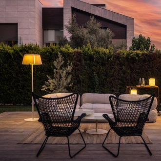 Olii Solar Outdoor Floor Lamp