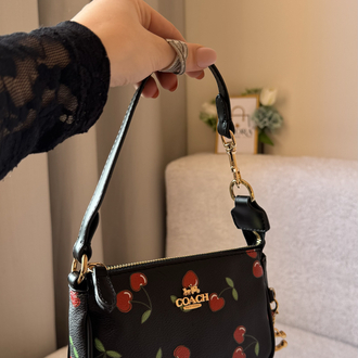  Coach Nolita 15