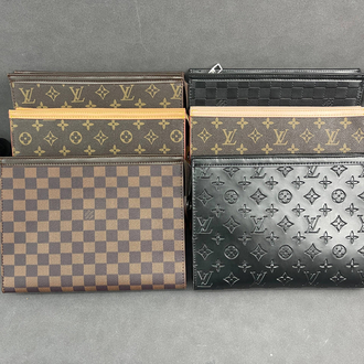 Louis Vuitton Paris Clutch