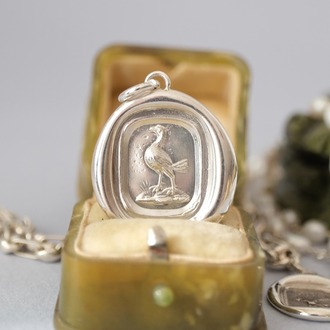 Victorian Fob Mühürden Kuş Motifli Gümüş Kolye