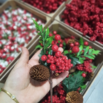Kozalakli Berry Stiker 1 Adet 