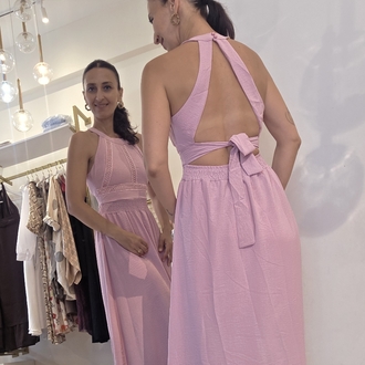 Kadın, Boyundan Düğmeli, Sırtı Lastikli ve Bağlamalı, Yırtmaçlı, Pembe Uzun Elbise