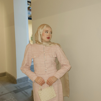 Pembe Chanel Takım