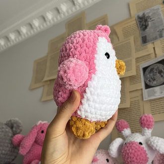 Amigurumi pembe penguen