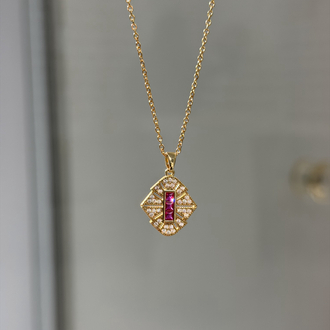 Çelik Vintage Kırmızı Taşlı Kolye | Gold