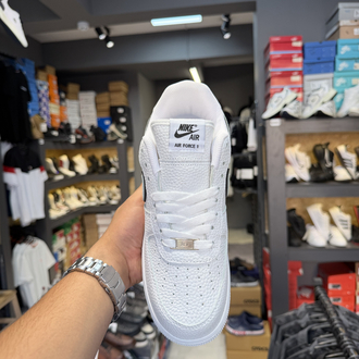 Nike Air Force One Dokulu Beyaz Siyah 